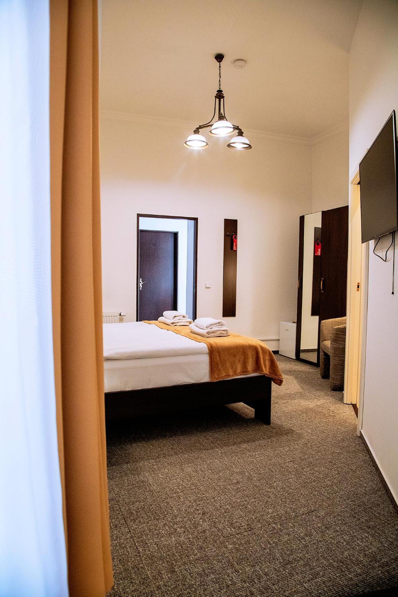 Old Prague House Bed & Breakfast Exterior photo