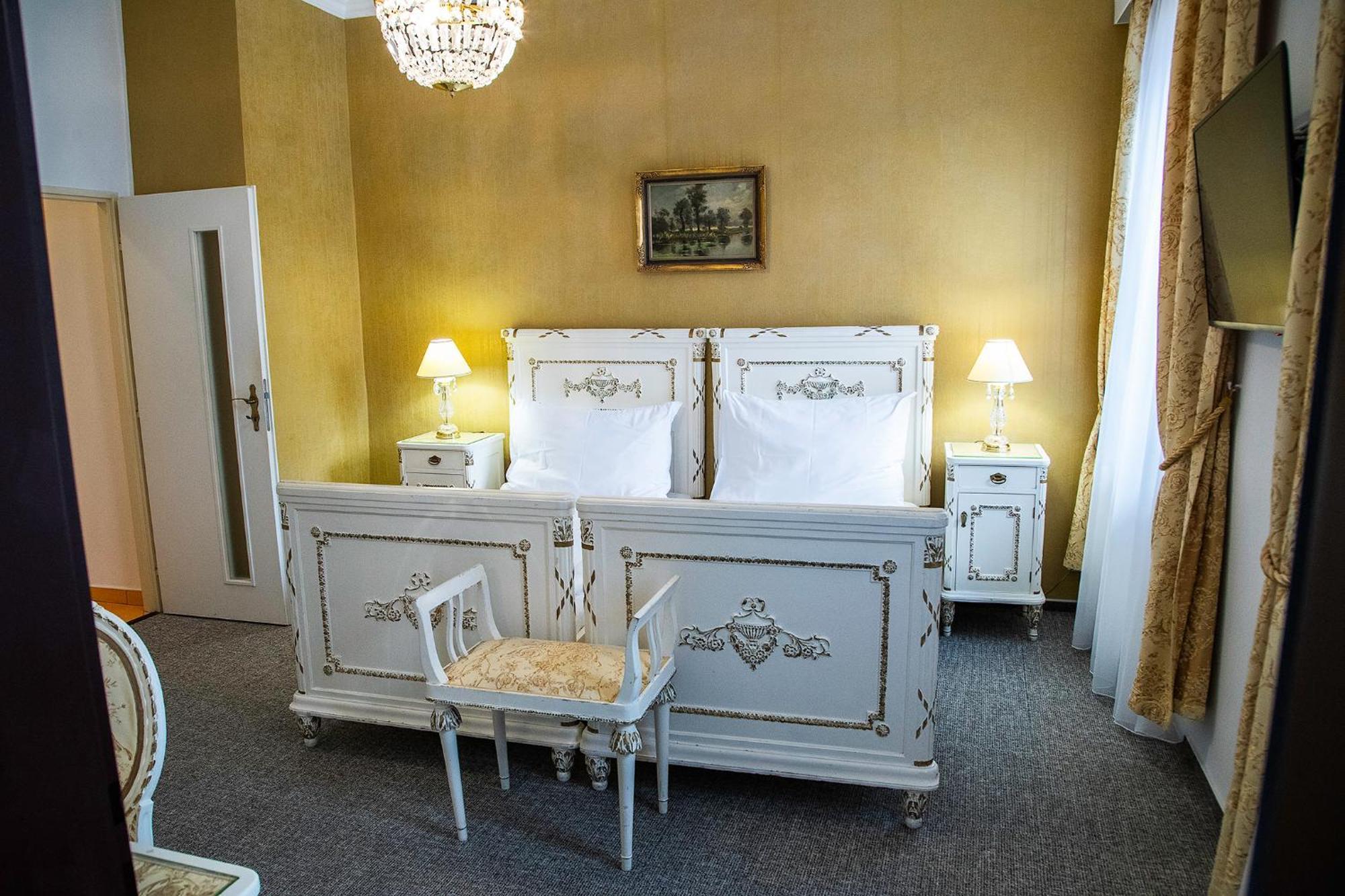 Old Prague House Bed & Breakfast Exterior photo