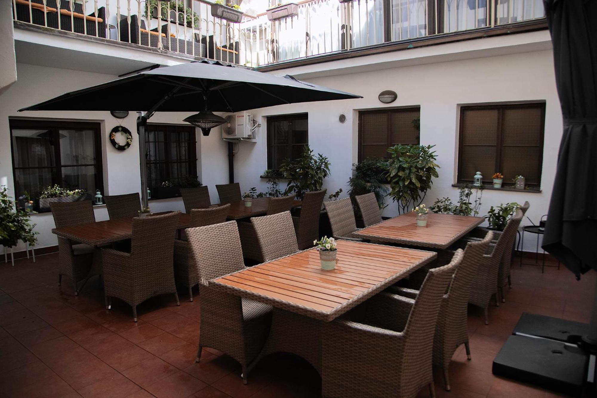 Old Prague House Bed & Breakfast Exterior photo