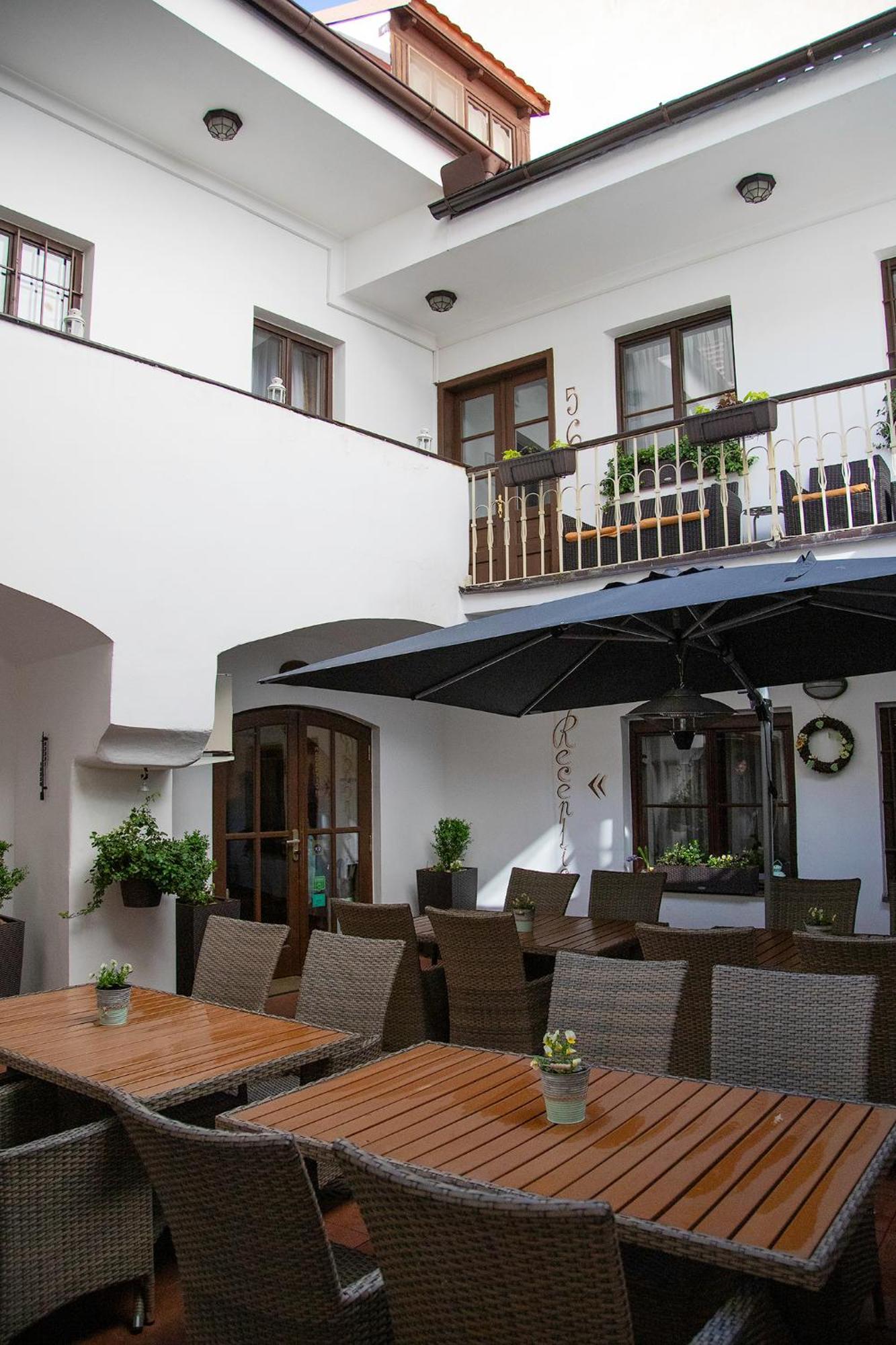 Old Prague House Bed & Breakfast Exterior photo