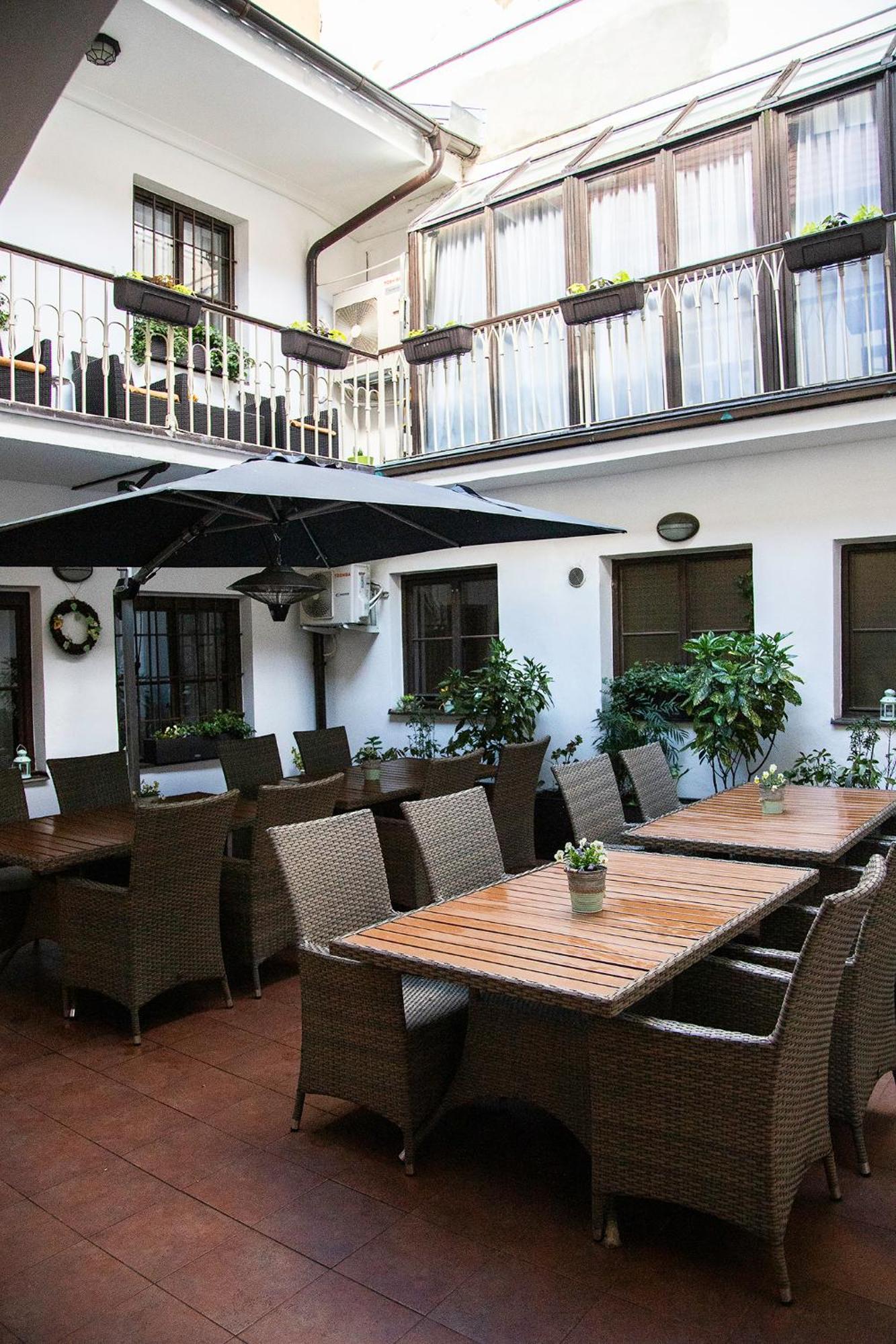 Old Prague House Bed & Breakfast Exterior photo