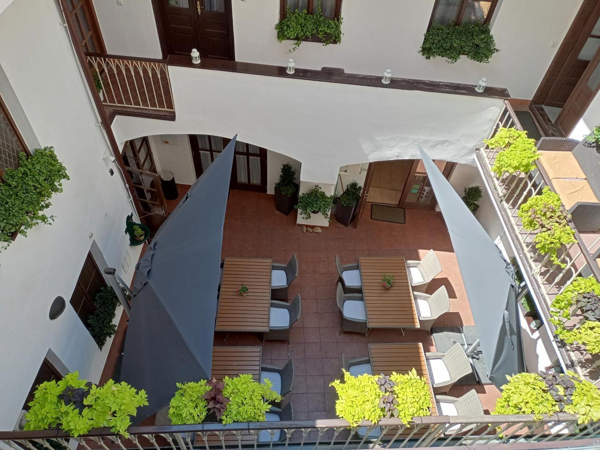 Old Prague House Bed & Breakfast Exterior photo