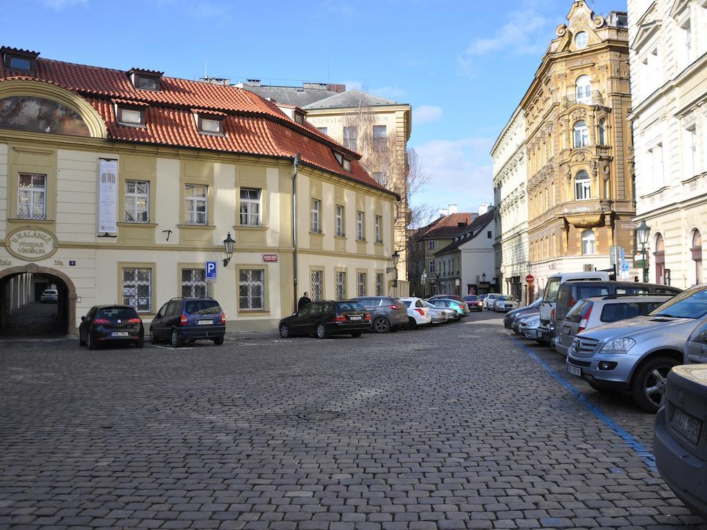 Old Prague House Bed & Breakfast Exterior photo